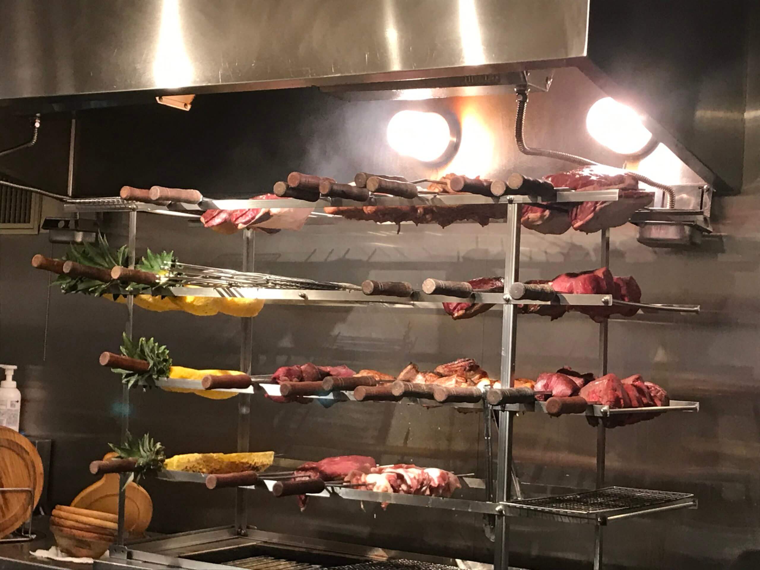 肉塊UNOの店内写真