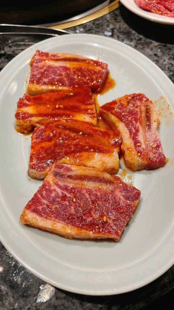 和牛焼肉龍園 骨付きカルビ