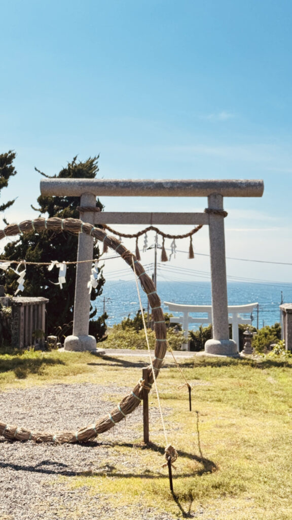 布良崎神社の茅の輪