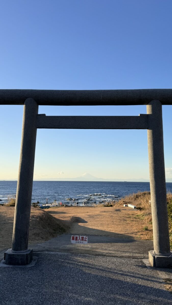 洲崎神社前の海岸