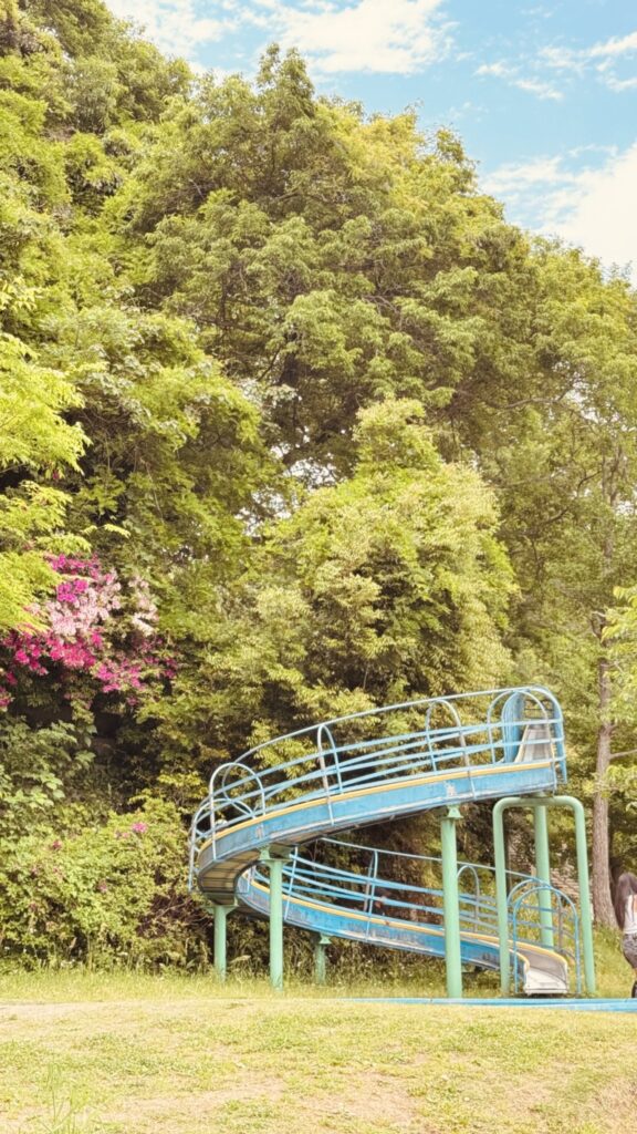 ローラー滑り台