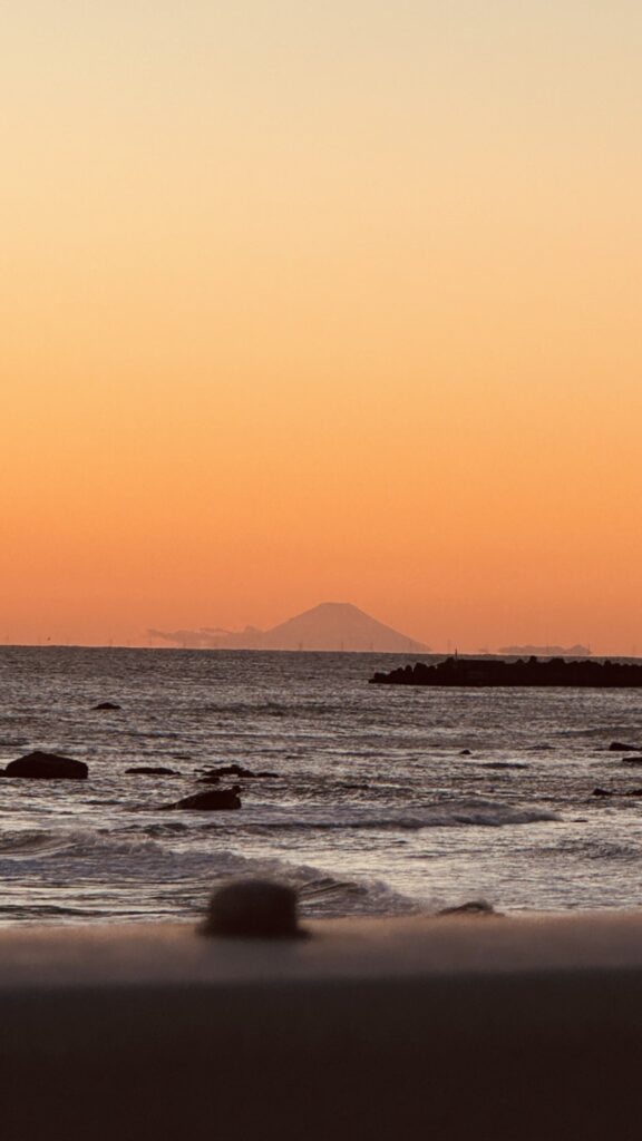 銚子　長崎海岸から見る富士山